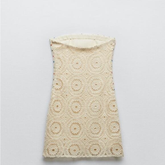 ZARA BLOGGER FAVORITE STRAPLESS CROCHET DRESS - Picture 10 of 11